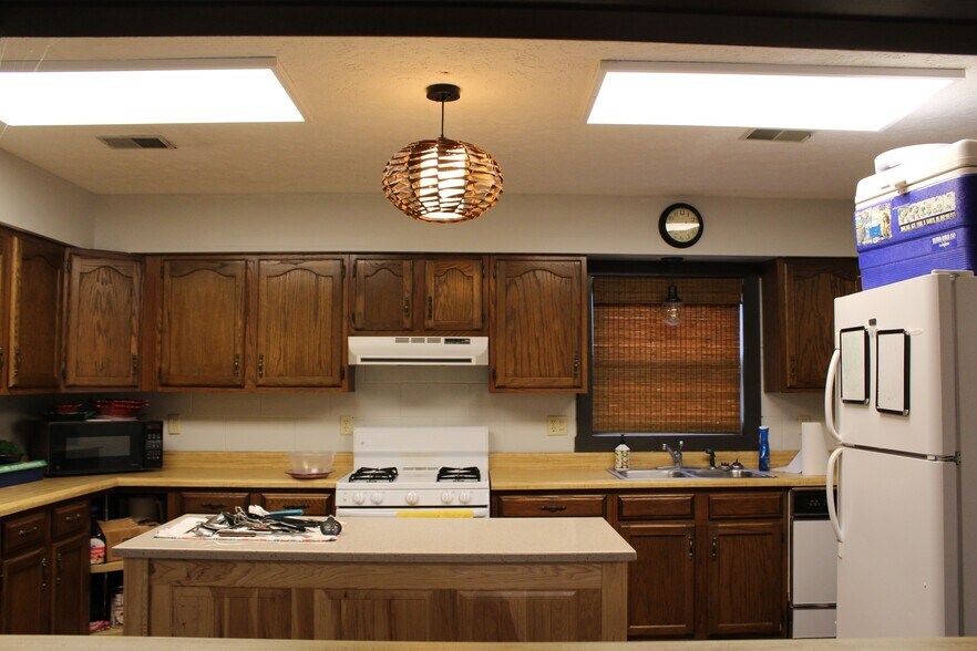 More Photos Of 1409 W Kirkwood Ave, Bloomington Religious Facility For Sale