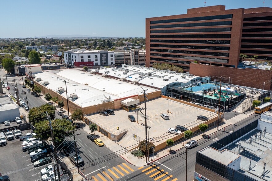 More Photos Of 11801 W Olympic Blvd, Los Angeles Light Manufacturing For Lease