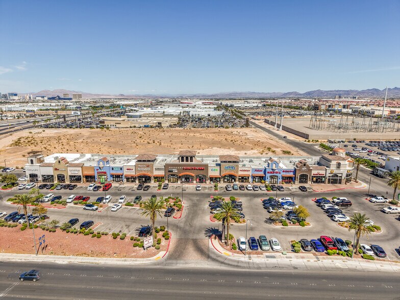 More Photos Of 6830-6870 S Rainbow Blvd, Las Vegas Unknown For Lease