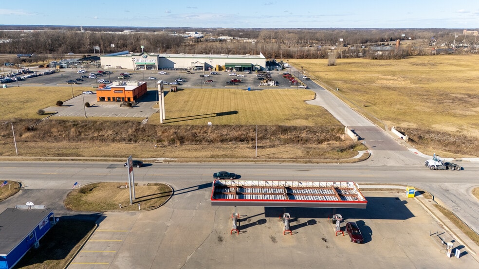 More Photos Of 2200 S Commercial Ave, Harrisonville Land For Sale