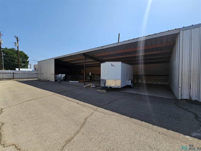 More Photos Of 107 S 14th St, Artesia Showroom For Sale