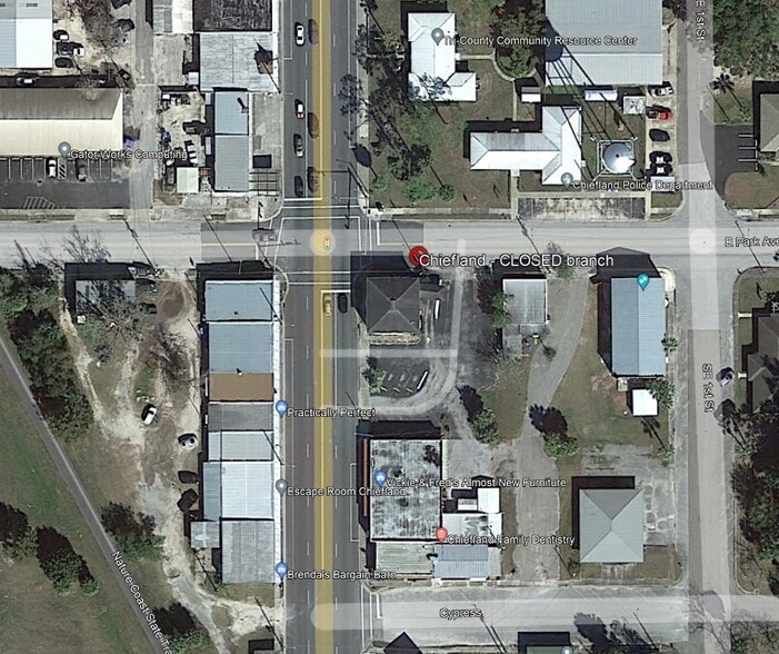 More Photos Of 3 S Main St, Chiefland Bank For Sale