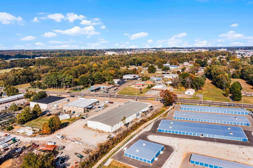 More Photos Of 2058 Hollywood Dr, Jackson Freestanding For Sale