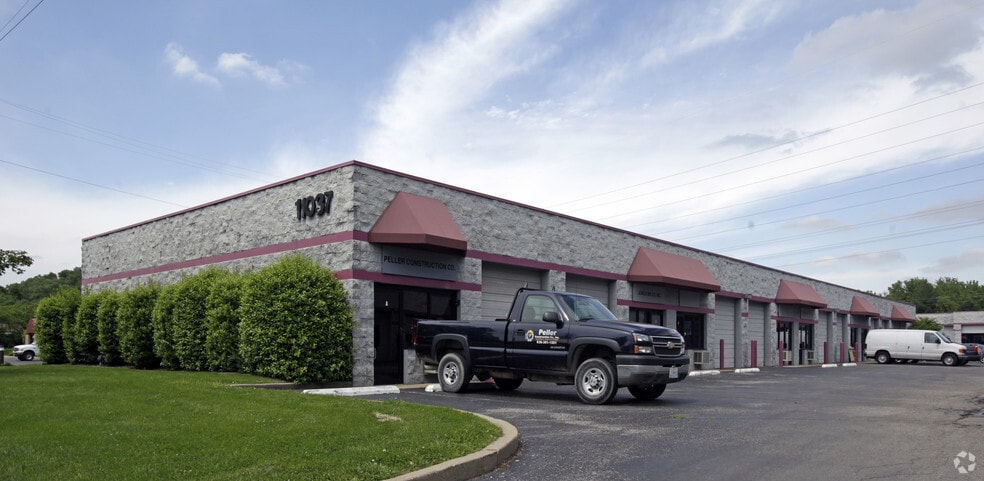 More Photos Of 11017-11037 Gravois Industrial Ct, Saint Louis Warehouse For Lease