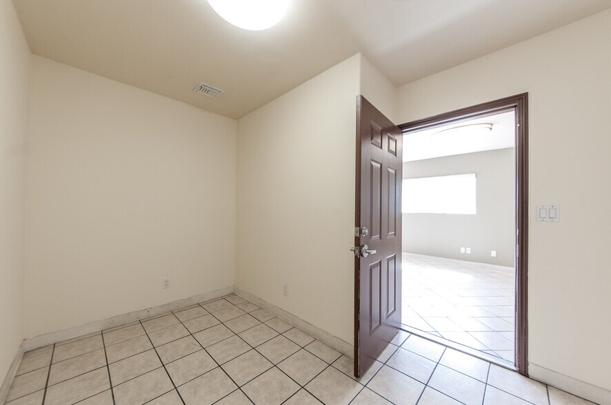 More Photos Of 5010 W Washington Blvd, Los Angeles Land For Lease