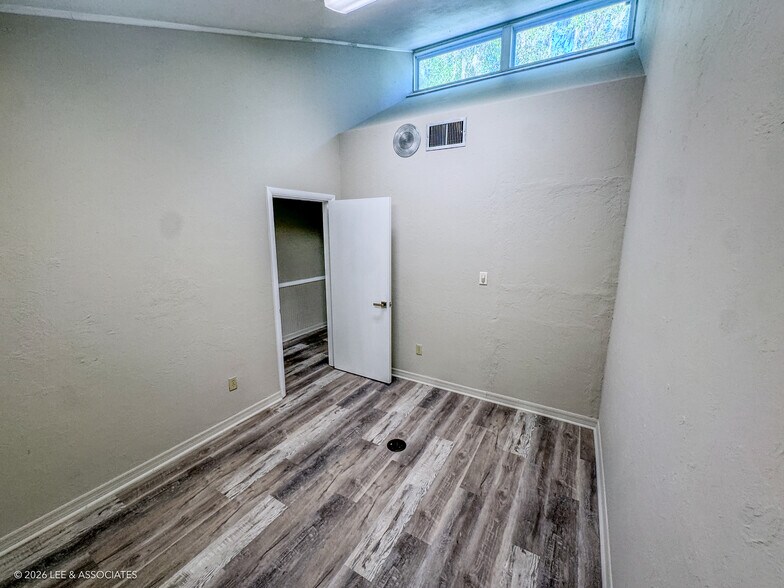 More Photos Of 1230 NW 9th Ave, Gainesville Medical For Lease
