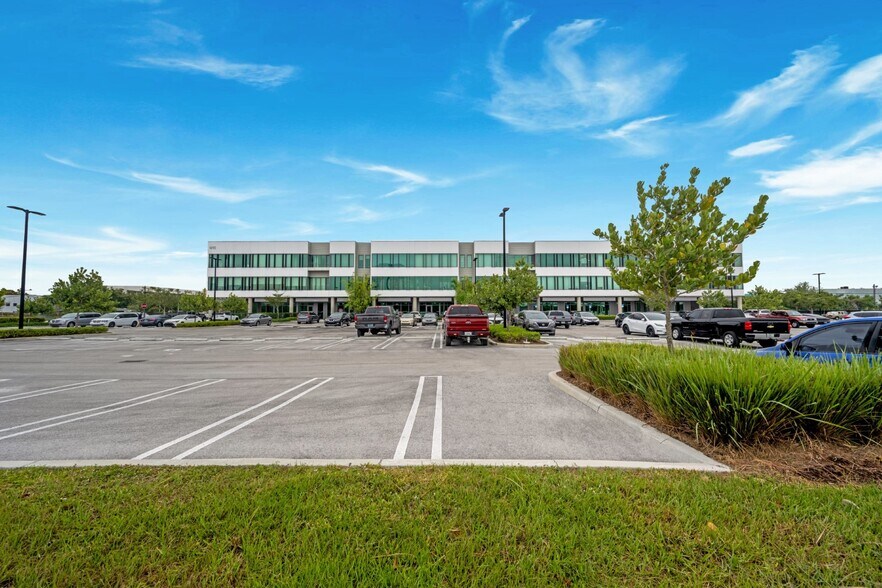 More Photos Of 1695 NW 110th Ave, Miami Office For Sale