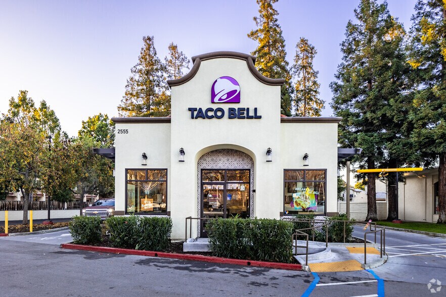 More Photos Of 2555-2615 The Alameda, Santa Clara Storefront For Sale