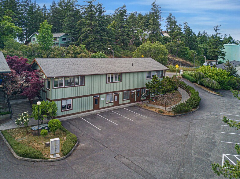 More Photos Of 849 Spring St, Friday Harbor Storefront Retail Residential For Sale