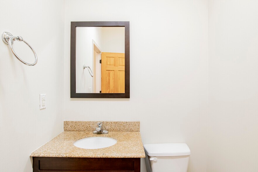 More Photos Of 25341 State Highway 181, Daphne Flex For Sale