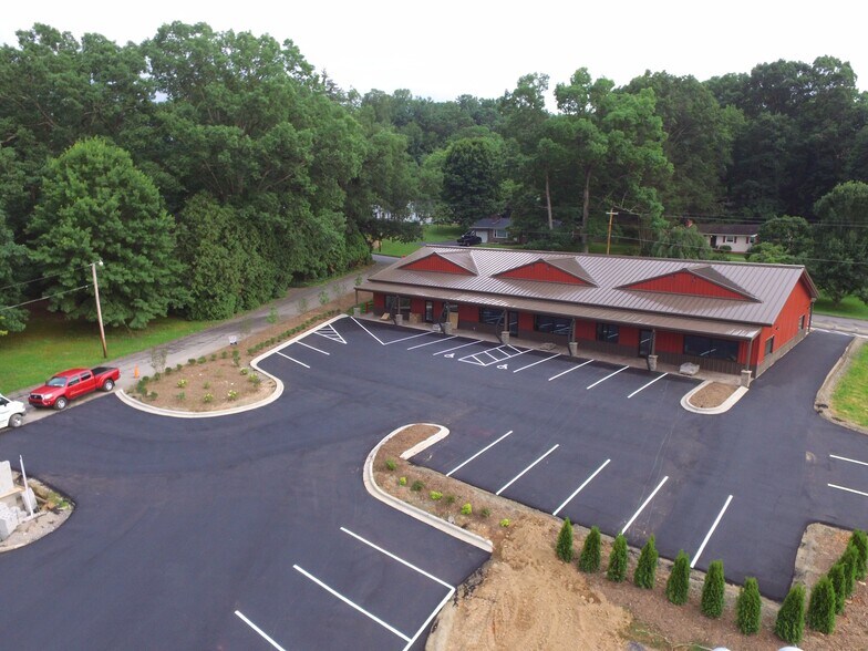 More Photos Of 62 Overbrook St, Waynesville Specialty For Sale