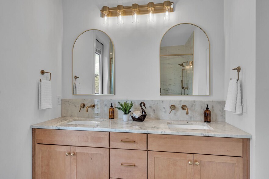 More Photos Of 824 Watts Ln, Nashville Apartments For Sale