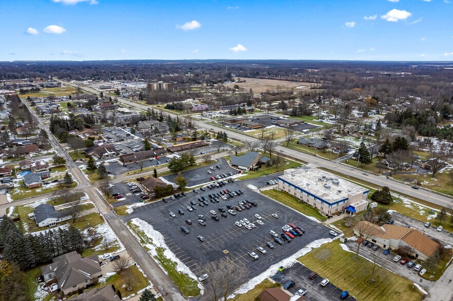 More Photos Of 5800 Gratiot Rd, Saginaw Office For Lease