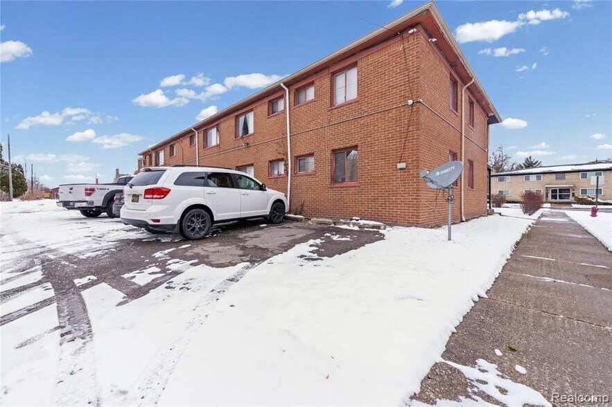 More Photos Of 14801 Joy Rd, Detroit Apartments For Sale