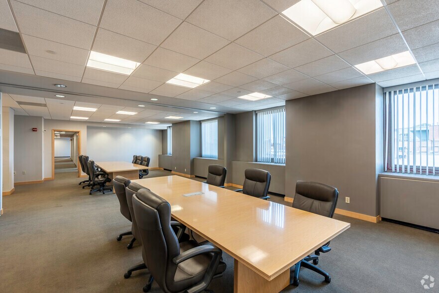 More Photos Of 10 Dorrance St, Providence Office For Lease