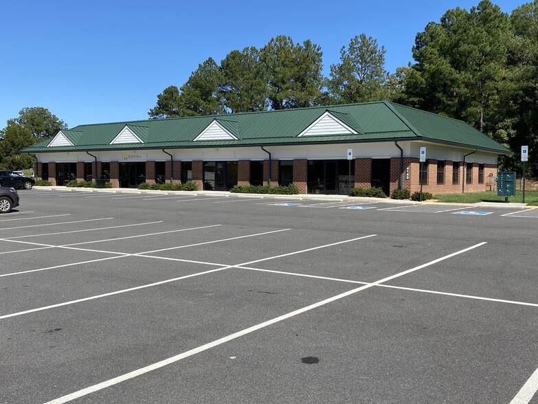 More Photos Of 4130 Crossings Ct, Prince George Unknown For Lease