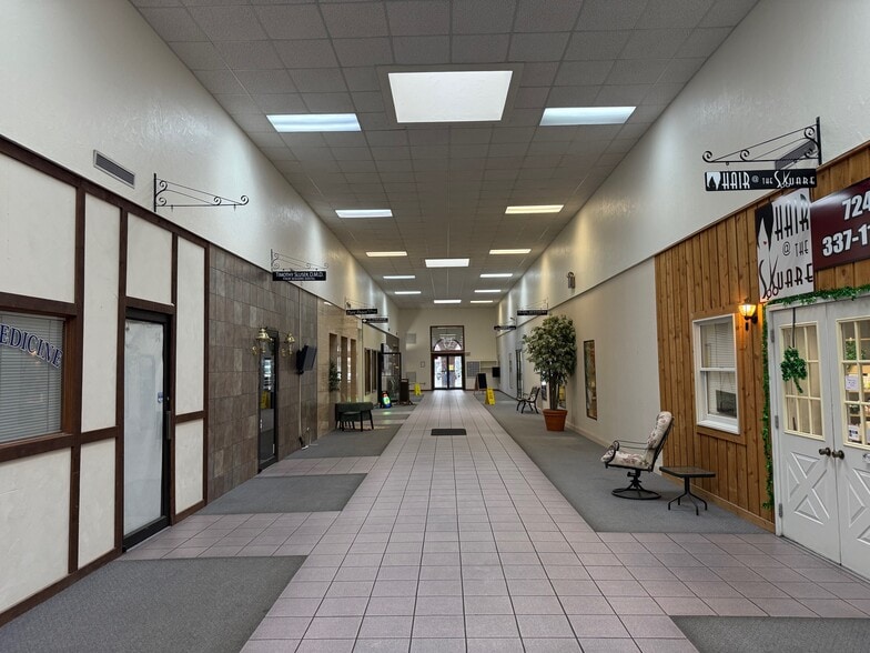 More Photos Of 2300 Freeport Rd, New Kensington Office Residential For Lease