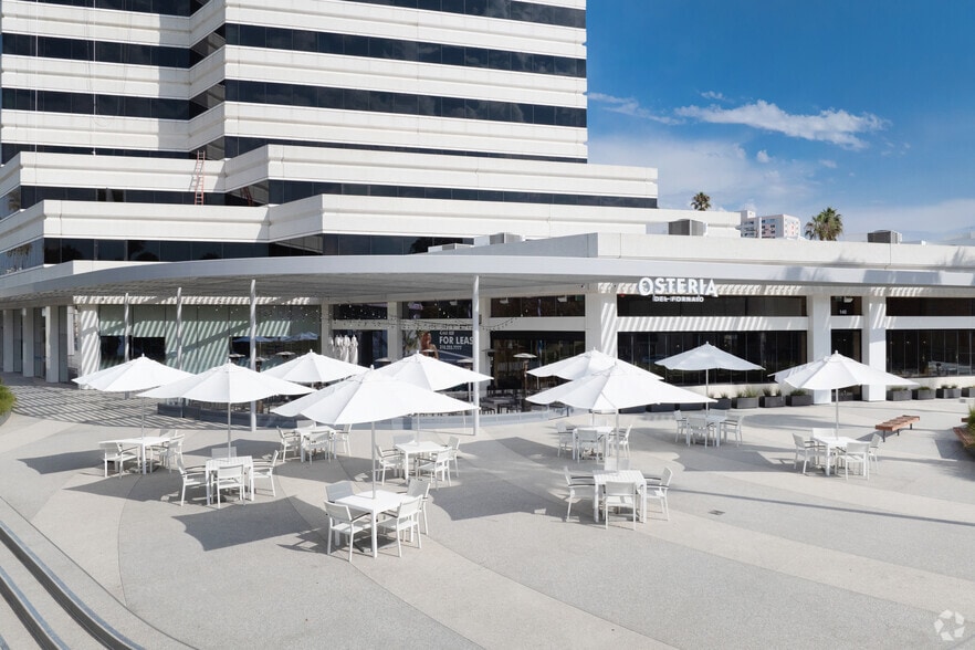 More Photos Of 401 Wilshire Blvd, Santa Monica Office For Lease