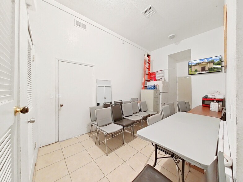 More Photos Of 4501 N 42nd St, Tampa Religious Facility For Sale