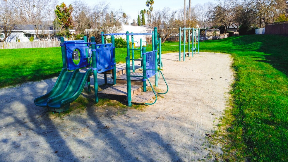 More Photos Of 750 Rohnert Park Expy W, Rohnert Park Manufactured Housing Mobile Home Park For Sale