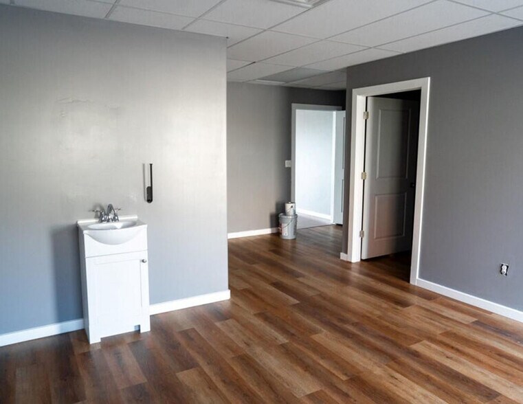 More Photos Of 863 E Saint George Blvd, St George Storefront For Lease