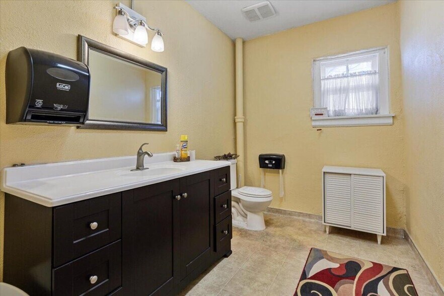 More Photos Of 21551 270th St, Mc Clelland Office For Sale