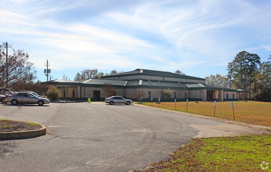 More Photos Of 4870 Woodley Rd, Montgomery Religious Facility For Sale