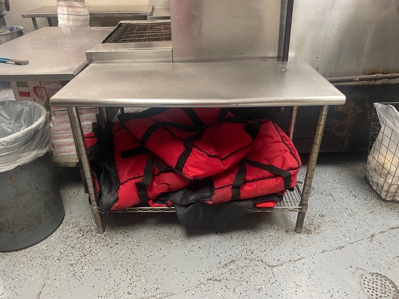 More Photos Of 102 5th St, Lincoln Restaurant For Sale