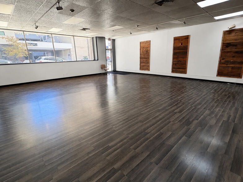 More Photos Of 1116-1120 Grand Blvd, Kansas City Storefront For Lease