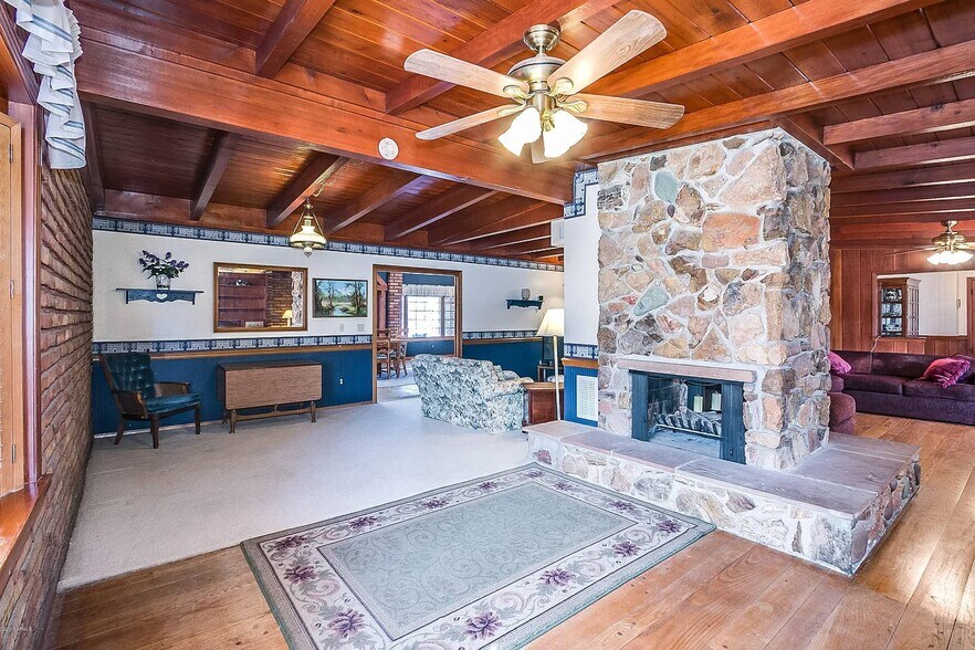 More Photos Of 1625 N Cherry Cir, Mesa Healthcare For Sale