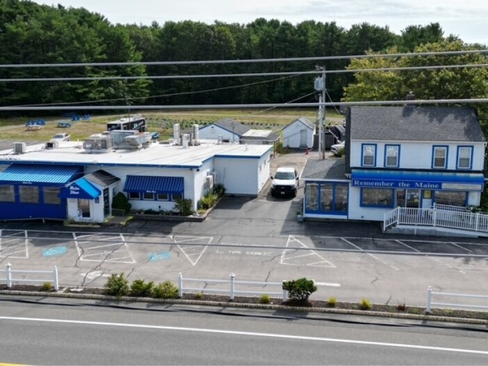 Primary Photo Of 2265 Post Rd, Wells Restaurant For Sale