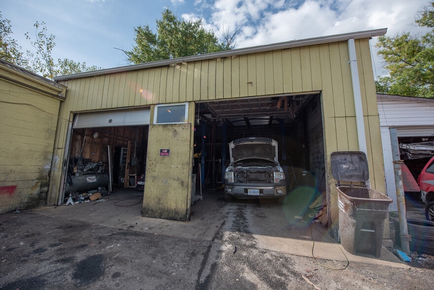 More Photos Of 2838 Bladensburg Rd NE, Washington Service For Lease