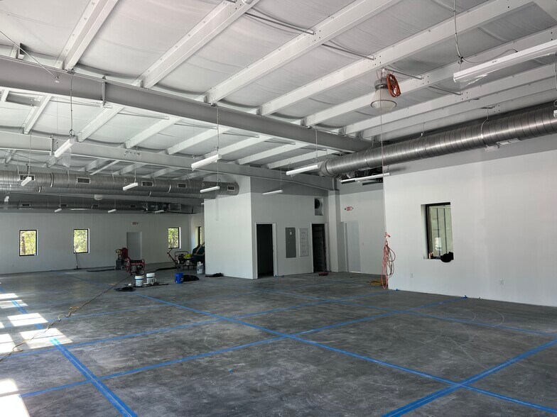 More Photos Of N Hwy 17 & Greythorne Dr, Mount Pleasant General Retail For Lease