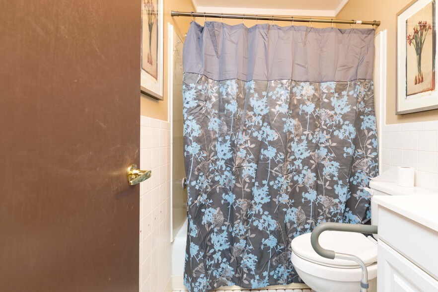 More Photos Of 15458 Snow Memorial Hwy, Brooksville Assisted Living For Sale