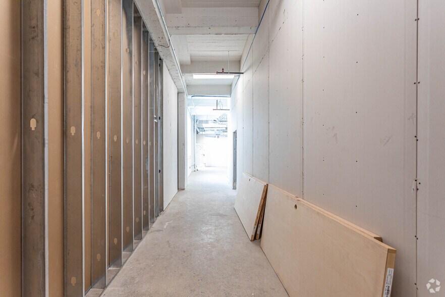 More Photos Of 1217 Hyde Park Ave, Hyde Park Warehouse For Lease