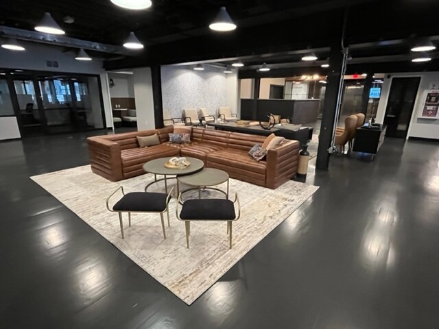 More Photos Of 718 7th St NW, Washington Office Residential For Lease