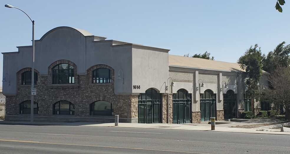 More Photos Of 1614 E Holt Blvd, Ontario Office For Lease