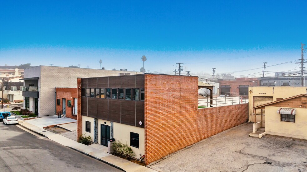 Primary Photo Of 122 Sheldon St, El Segundo Loft Creative Space For Sale