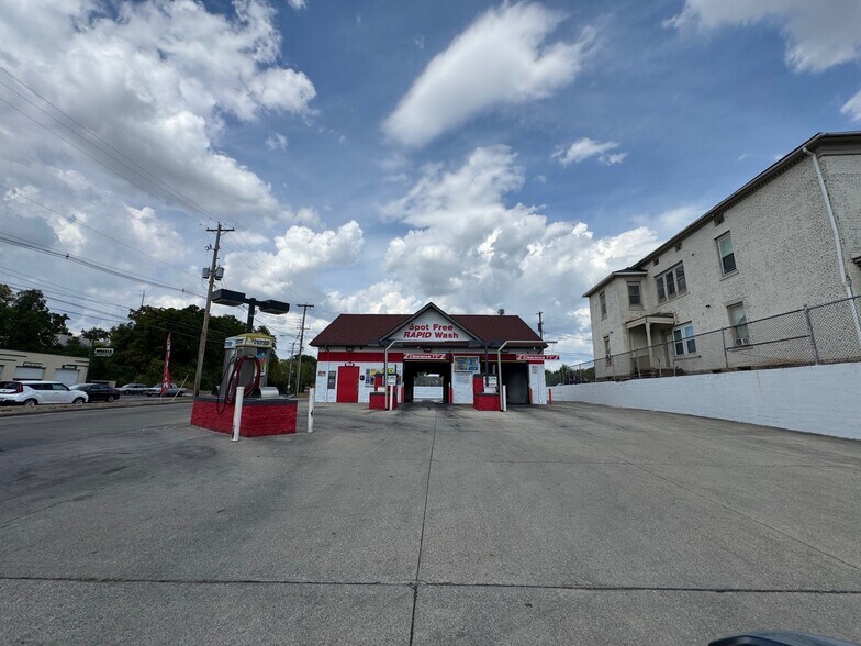 More Photos Of 1940 E Main St, Columbus Carwash For Sale