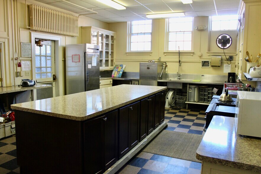 More Photos Of 24 Newington Rd, West Hartford Religious Facility For Sale