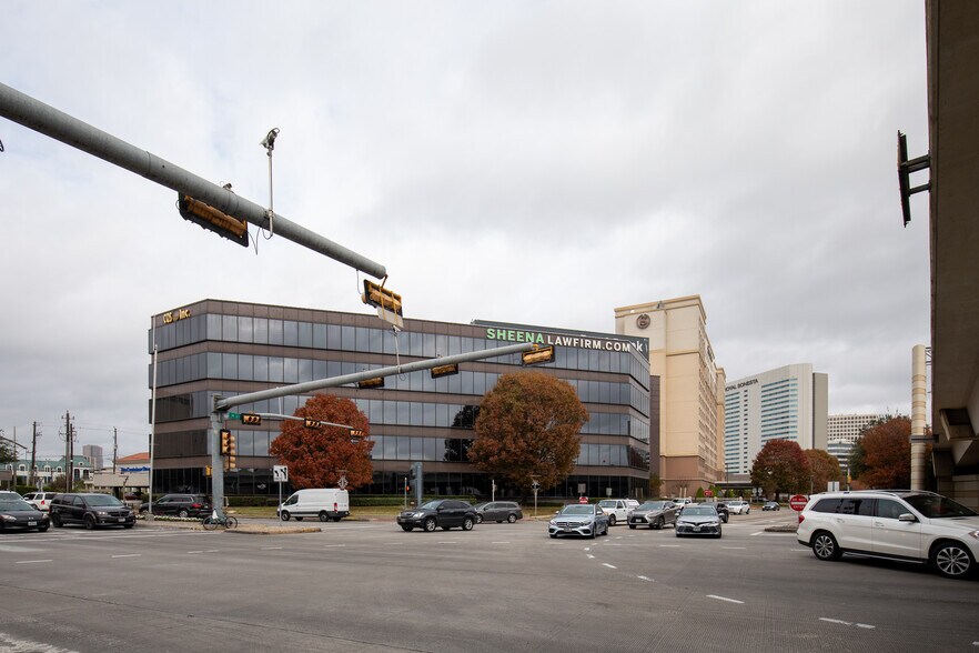 More Photos Of 2500 West Loop South, Houston Medical For Lease