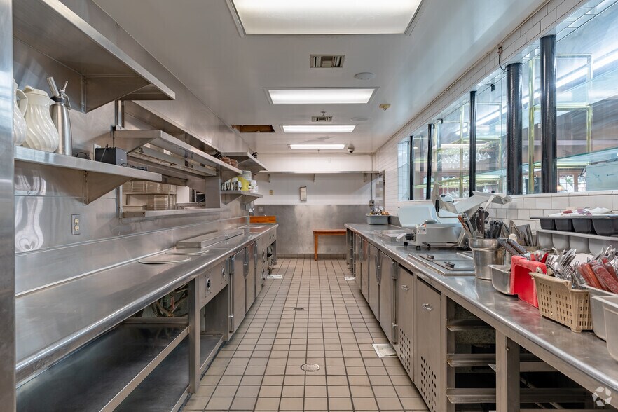 More Photos Of 534 S Myrtle Ave, Monrovia Restaurant For Lease