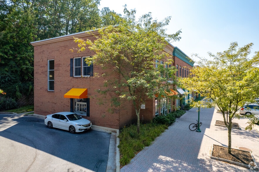 More Photos Of 9419 Common Brook Rd, Owings Mills Office For Lease