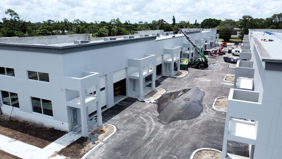 More Photos Of 11075 Tamiami Trl E, Naples Flex For Sale