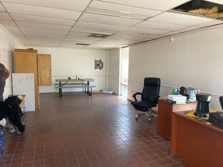 More Photos Of 225 Industrial Rd, Savannah Manufacturing For Sale