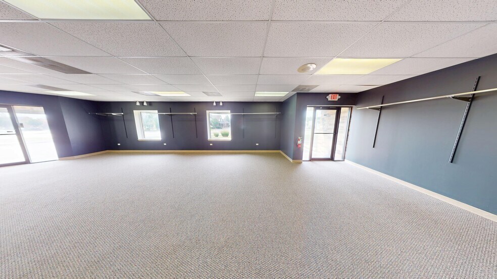 More Photos Of 236 W Northwest Hwy, Barrington Storefront Retail Office For Sale