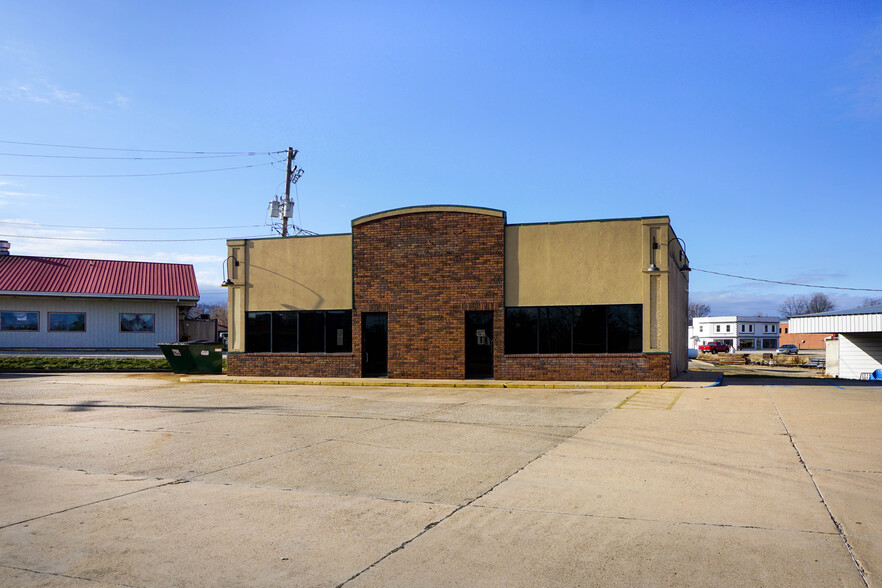 Primary Photo Of 409 Highway 28 W, Belle Freestanding For Sale