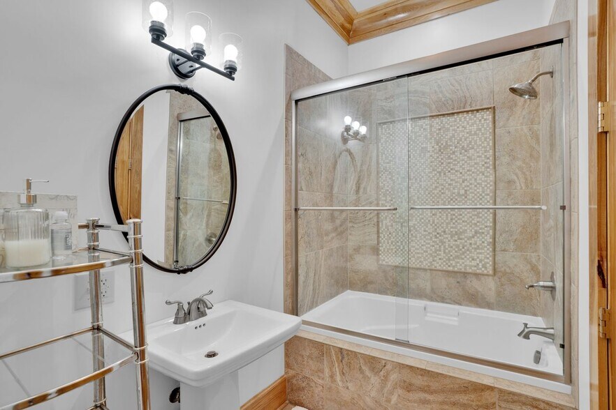 More Photos Of 1530 Buck Hill Rd, Ridgeway Industrial For Sale