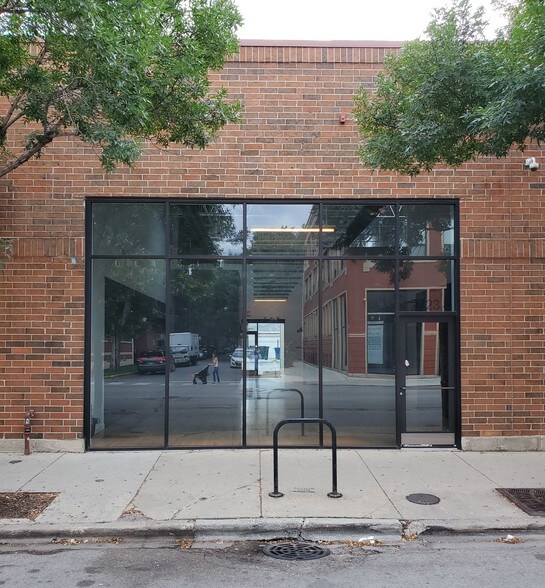 More Photos Of 1721 N Damen Ave, Chicago Storefront For Lease