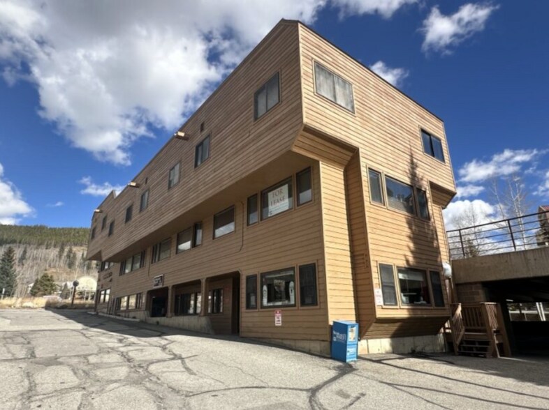 More Photos Of 23024 US Highway 6, Keystone Office For Sale